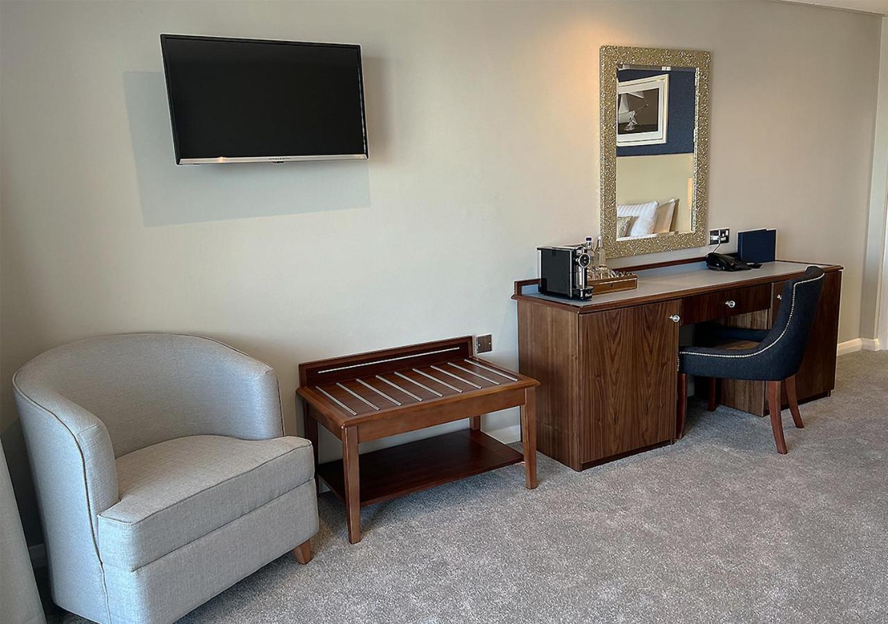 Sandbanks Hotel Poole Bagian luar foto