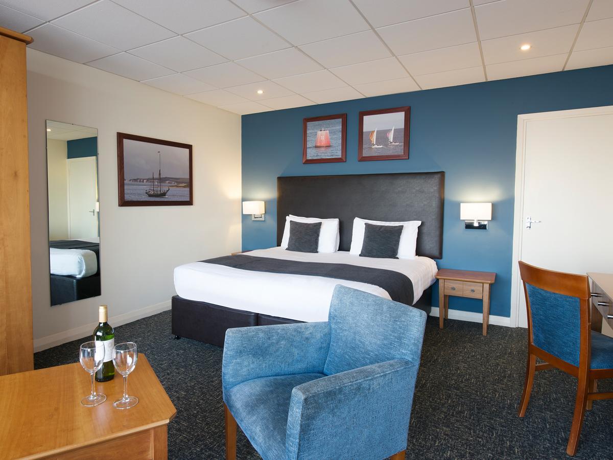 Sandbanks Hotel Poole Bagian luar foto